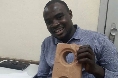 Tijolo ecológico foi inspirado em tragédia no Haiti
