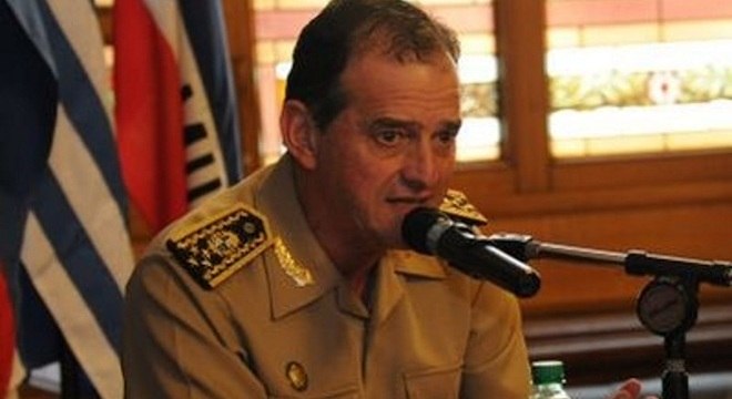 General Guido Manini Ríos deve ficar preso por trinta dias