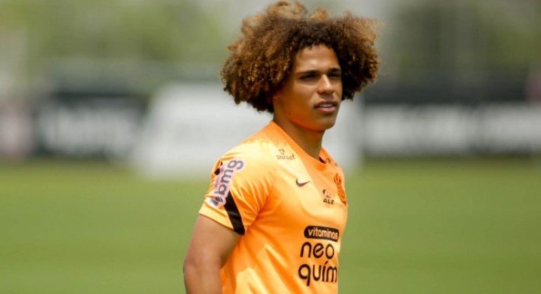 Guilherme Biro, do sub-20, já entrou no 0 a 0 com o Goiás pelo time de cima, em 29 de outubro