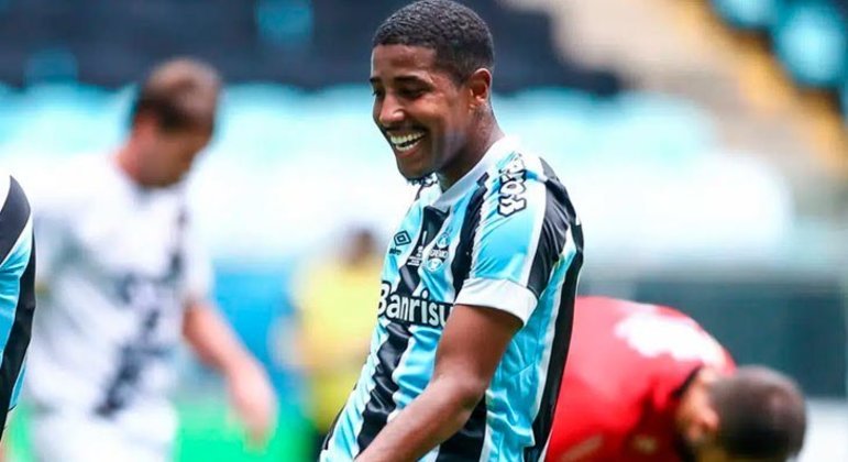 Guilherme Guedes - Lateral-Esquerdo - 22 Anos - No Grêmio desde 01/01/2020 - Contrato até 31/12/2024