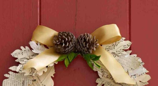 Guirlanda de Natal de papel recortado