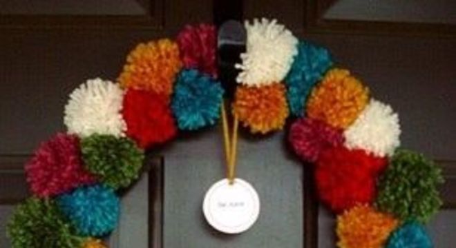 guirlanda de natal pompons coloridos