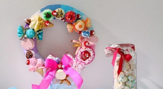 Guirlanda para Natal feita com doces