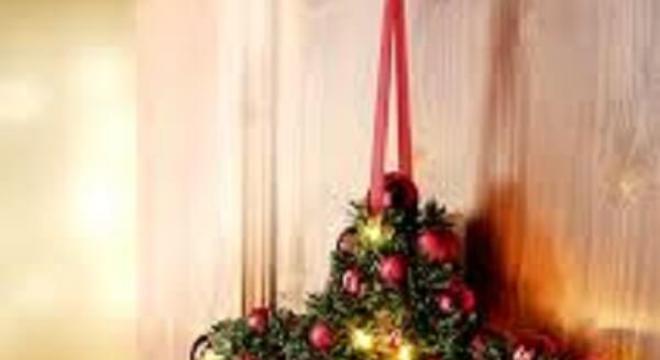 Guirlanda para Natal feita em formato de estrela