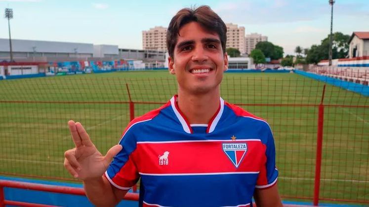 Gustavo Blanco (27 anos) — Meio-campista —Valor de mercado: 700 mil euros (R$ 4,4 milhões) — Fora dos planos do Atlético-MG após período de empréstimo ao Fortaleza.