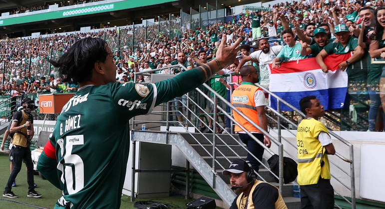 Gustavo Gómez anotou um gol na vitória do Palmeiras diante do Internacional pelo Brasileirão