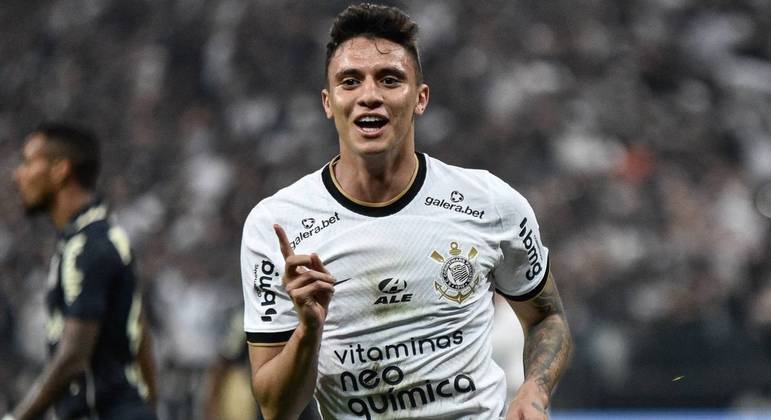 Mantuan abriu o marcador em goleada do Corinthians sobre o Santos
