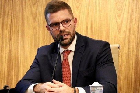 Delegado Gustavo Mesquita Galvão Bueno