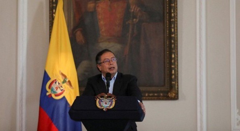 Presidente da Colômbia, Gustavo Petro, pede investigação de militares por estupro de crianças indígenas
