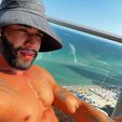 Gusttavo Lima curte dia de sol em Miami, e internautas reagem: 'Lindo e rico' (Reprodução/Instagram)