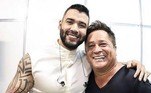 Em novembro do ano passado, Gusttavo e Leonardo causaram polêmica durante a live Villamix em Casa. Durante o show, os dois, após consumo de bebida alcoólica, chegaram a dizer que estariam imunizados a qualquer doença —referindo-se à covid-19