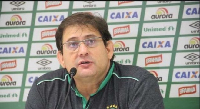 Guto Ferreira foi anunciado como novo técnico da Chapecoense. É a segunda passagem do treinador pelo Verdão do Oeste. Na primeira passagem, em 2015, o treinador esteve no coma
