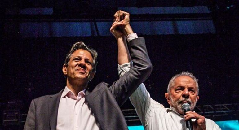 O presidente eleito Luiz Inácio Lula da Silva e Fernando Haddad, em campanha