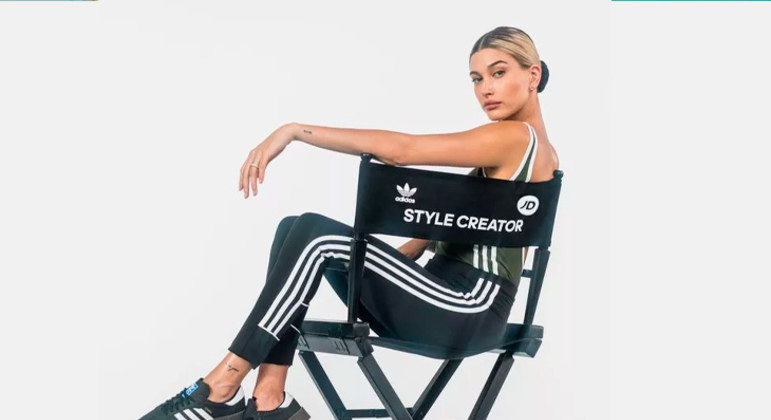 Hailey Bieber (24 anos) - Modelo - Parceria com a Adidas.