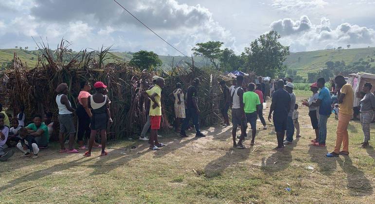 Abrigo com vítimas do terremoto na região Sudoeste do Haiti