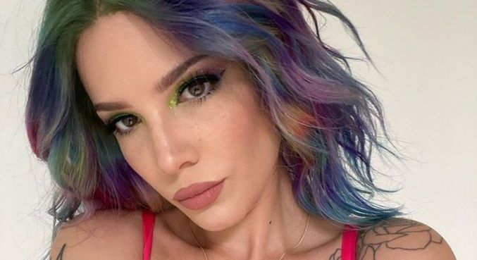 Em desabafo, Halsey falou sobre o complexo processo de indicações