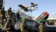 Hamas participa de desfile militar com foguetes e drone  