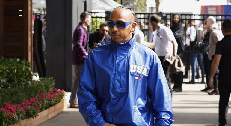 Lewis Hamilton contou que pretende conhecer a Lua, após algumas pessoas