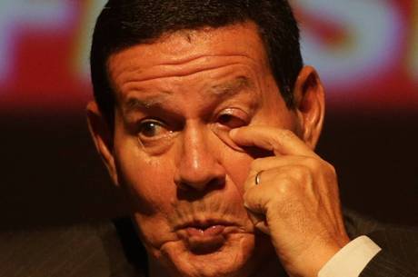 Mourão: Não há como sustentar pagamento do BPC como está