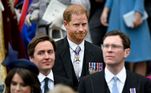 Harry viu seu irmão, William, o primeiro na linha sucessória de Charles, brilhar com sua família durante a cerimônia