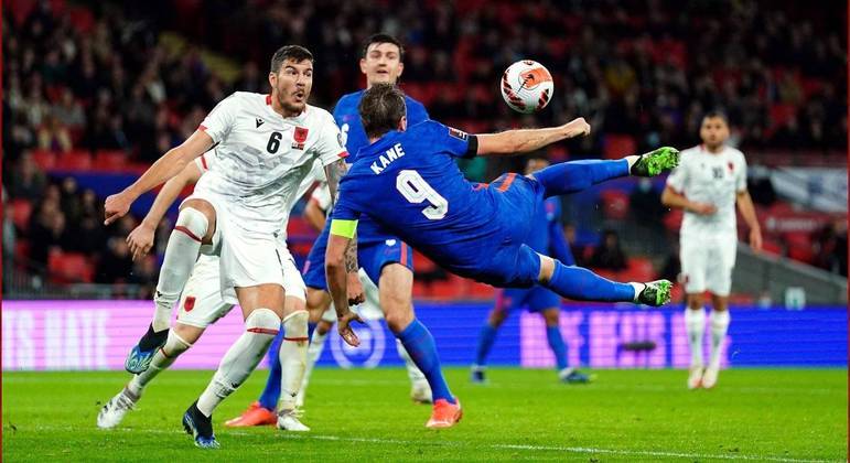 O espetacular terceiro tento de Harry Kane contra a Albânia