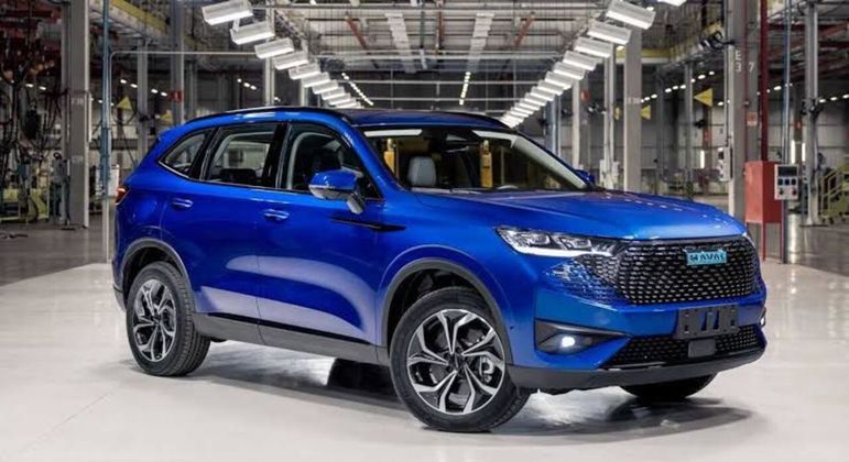 Visualmente o HAVAL H6 é derivado da versão topo de linha “Premium” com detalhes exclusivos para o mercado brasileiro