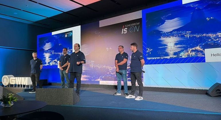 Executivos da Great wall no evento de apresentação do HAVAL H6