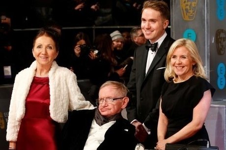 Resultado de imagem para stephen Hawking e seus filhos