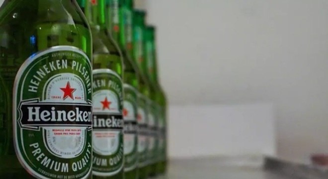 Heineken terá de ajustar campanha de recall após risco de lascas em garrafas