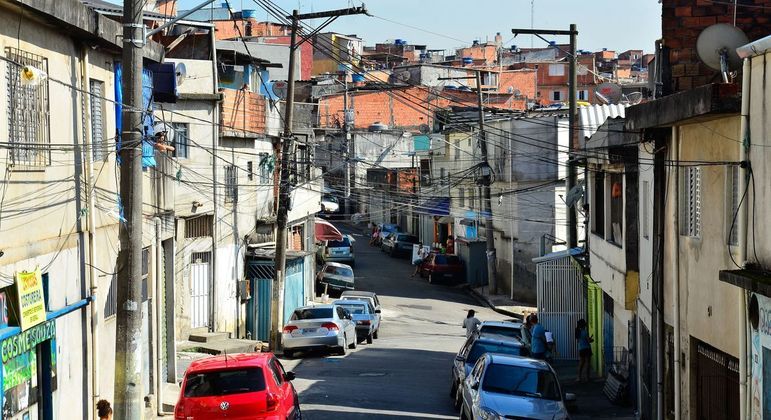 Comunidade de Heliópolis pede doações para enfrentar a pandemia