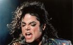 A família de Michael Jackson, morto em 2009, virou de cabeça para baixo com a história de uma herança. Segundo o testamento, a fortuna do Rei do Pop foi destinada a instituições de caridade, à mãe do cantor e aos três filhos do astro. Mas os irmãos de Michael, que não foram citados no documento, não curtiram nada a notícia