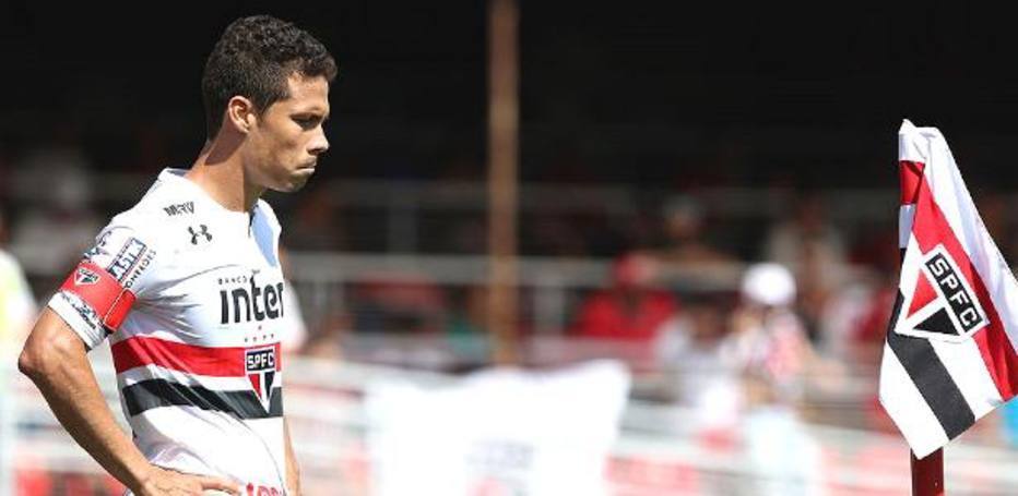 Hernanes rescinde contrato com São Paulo Futebol Clube