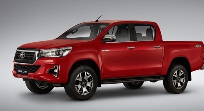 Toyota Hilux fica na segunda posição com pouco mais de 3 mil unidades vendidas