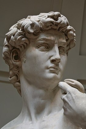 Hoje, David está na Academia de Belas Artes, ainda em Florença, cidade que marca o auge da arte do Renascimento, da qual Michelangelo é um expoente. A escultura é uma das mais visitadas do mundo. 