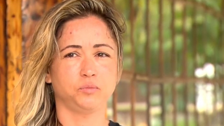 A empresária Bruna Martins percebeu pela primeira vez que tinha algo de errado aos 26 anos. Ela relatou que sentia uma irritabilidade e uma fúria muito grande. 