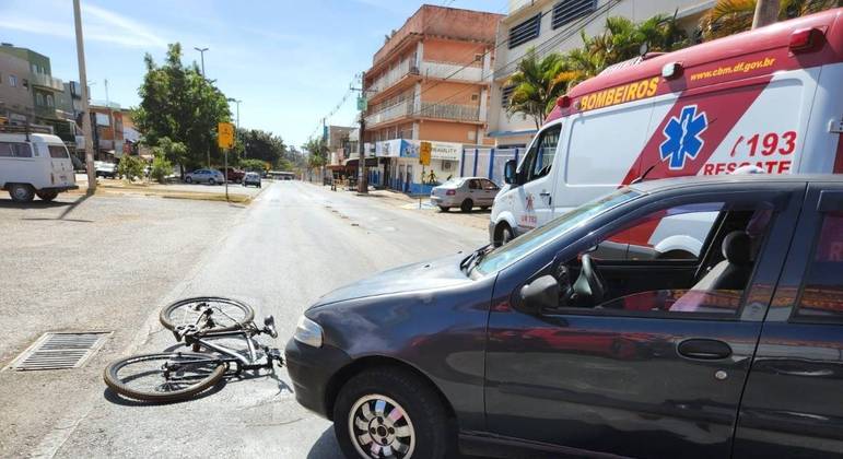 Homem atropela pai e filha no Recanto das Emas