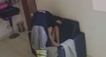 Câmera de segurança flagrou a ação
