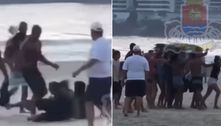 Vídeo: homem é espancado por banhistas por assediar sexualmente adolescente no litoral de SP