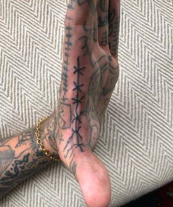 Homem Fez Uma Tatuagem Por Dia Em Si Mesmo Durante A Quarentena Fotos R7 Hora 7