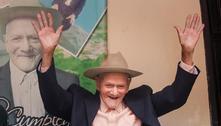 Homem mais velho do mundo comemora aniversário de 113 anos 