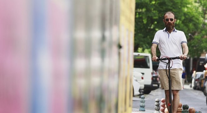 Empresa afirma que em muitas cidades a maioria das viagens de carro é de curto percurso, o que abre um nicho para os patinetes