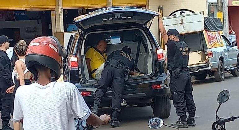Homem identificado como Antônio José Santos Saraiva é preso pela PF no Maranhão