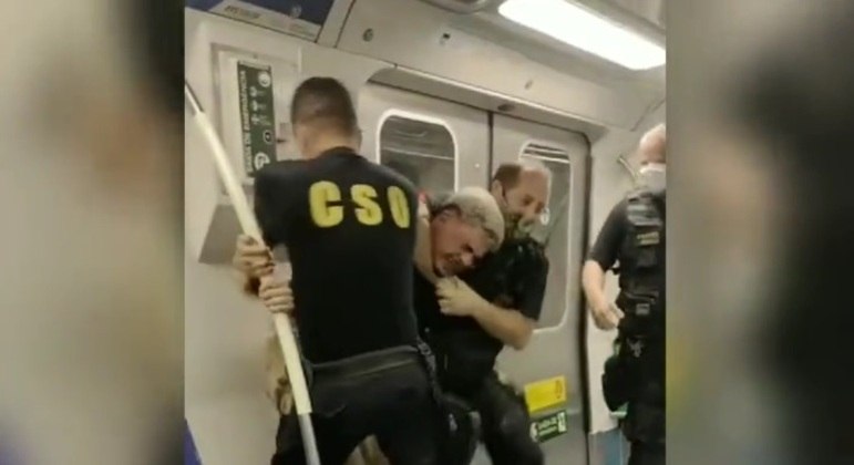 Homem é expulso do metrô DF e agredido por seguranças em estação de Ceilândia.