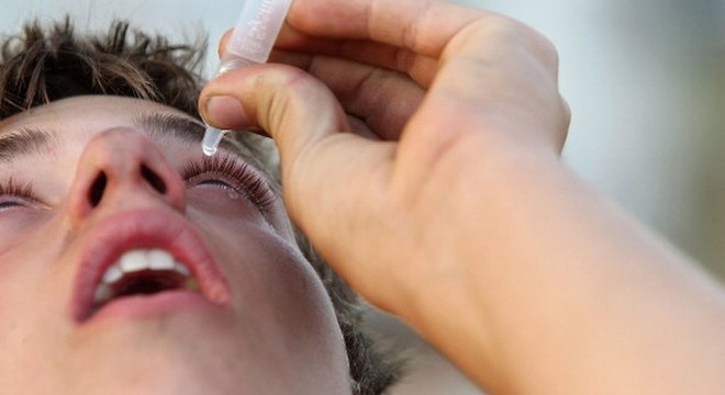 Uso de colírio sem acompanhamento médico pode ampliar chance de glaucoma