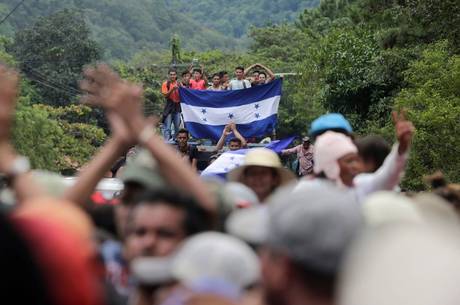Os imigrantes planejam buscar o status de refugiados no México