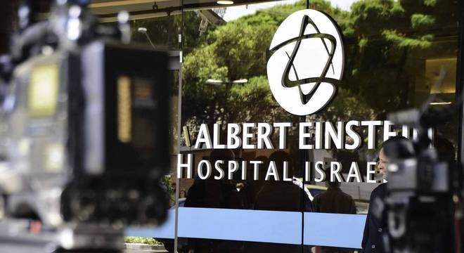 Albert Einstein tem 24 horas para informar o Ministério da Saúde