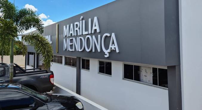 Homenagem foi feita para a sertaneja, que nasceu no hospital