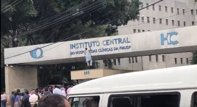 Hospital das Clínicas  faz campanha para arrecadar fundos para comprar máscaras