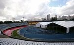 O hospital ocupa o gramado e parte da pista de atletismo do Complexo do Ibirapuera