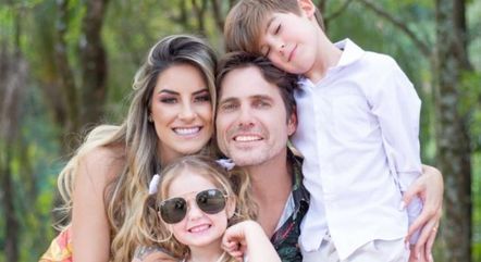 Hudson e Thayra são pai de Davi e Helena, de 8 e 6 anos